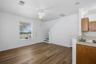 13808 Harris Ridge Blvd, Pflugerville, TX 78660 - Photo 8