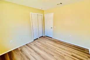 1220 Anise Dr, Austin, TX 78741 - Photo 14