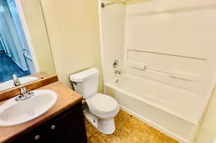 1220 Anise Dr, Austin, TX 78741 - Photo 10