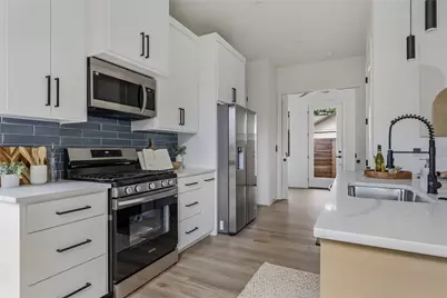 6809 Porter Street #1, Austin, TX 78741 - Photo 14