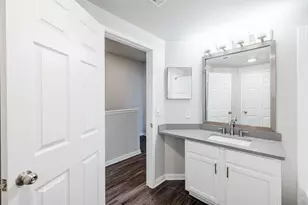 12215 Hunters Chase Dr, Austin, TX 78729 - Photo 16