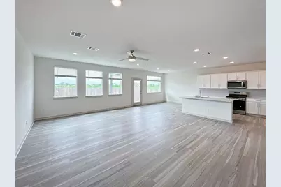 504 Millbrook Boulevard, San Marcos, TX 78666 - Photo 4