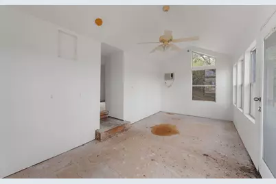 25304 Pedernales Point, Spicewood, TX 78669 - Photo 24