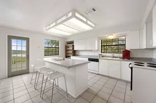 25304 Pedernales Point, Spicewood, TX 78669 - Photo 12