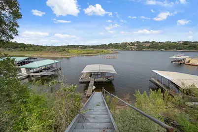 25304 Pedernales Point, Spicewood, TX 78669 - Photo 30