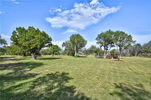 633 Trails End Rd, Johnson City, TX 78636 - Photo 24
