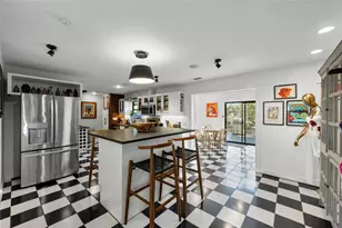 2409 East Side Dr, Austin, TX 78704 - Photo 14