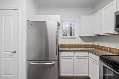 6810 Deatonhill Drive #2101, Austin, TX 78745 - Photo 14