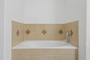 6810 Deatonhill Dr, Austin, TX 78745 - Photo 30