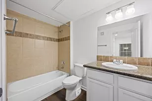 6810 Deatonhill Dr, Austin, TX 78745 - Photo 20