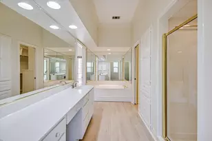 6911 Cat Creek Run, Austin, TX 78731 - Photo 14