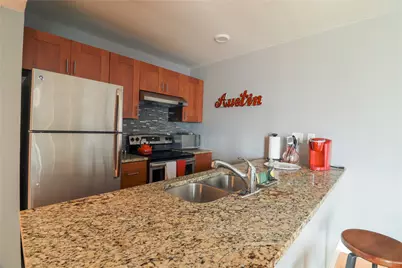 909 Reinli Street #221, Austin, TX 78751 - Photo 4