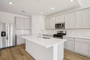 206 Pico St, Hutto, TX 78634 - Photo 4