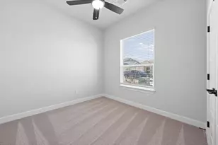 9709 Gladsome Path, Manor, TX 78653 - Photo 8