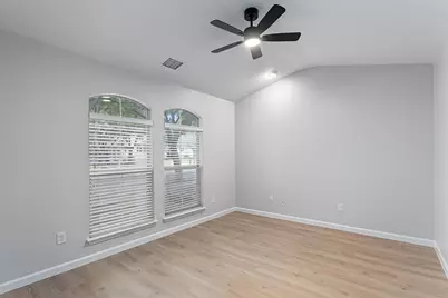 744 Fairway, Kyle, TX 78640 - Photo 10