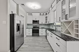 303 Quail Hollow Dr, Hutto, TX 78634 - Photo 10