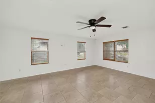 4912 Woodstock Dr, Georgetown, TX 78633 - Photo 4