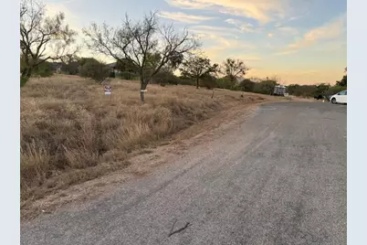 304 Red Wine, Horseshoe Bay, TX 78657 - Photo 2