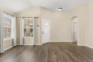 1005 Blackburn Pl, Round Rock, TX 78665 - Photo 4