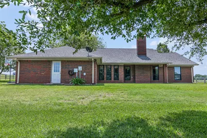 1016 County Road 306, Rockdale, TX 76567 - Photo 16
