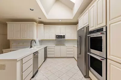 2834 Montebello Road #B11, Austin, TX 78746 - Photo 16