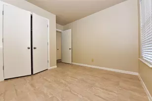 7605 Carriage Dr, Austin, TX 78752 - Photo 16