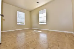 7605 Carriage Dr, Austin, TX 78752 - Photo 14