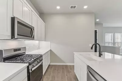 108 Maceo Way #101, San Marcos, TX 78666 - Photo 6