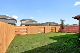 105 Malibu, Hutto, TX 78634 - Photo 26