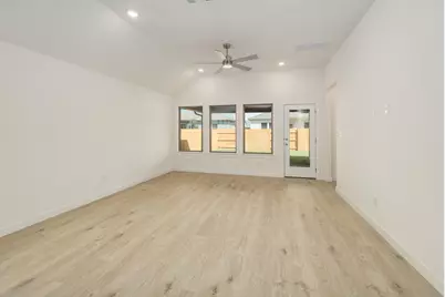 105 Malibu, Hutto, TX 78634 - Photo 10
