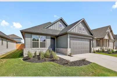 105 Malibu, Hutto, TX 78634 - Photo 2