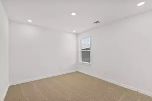 533 Bloomington Loop, Hutto, TX 78634 - Photo 28