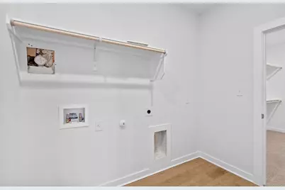 533 Bloomington Loop, Hutto, TX 78634 - Photo 18