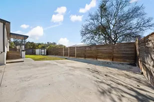 624 S Old Stagecoach Rd, Kyle, TX 78640 - Photo 30