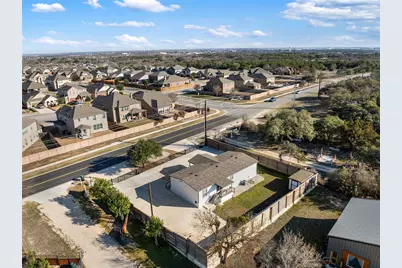 624 S Old Stagecoach Road, Kyle, TX 78640 - Photo 34