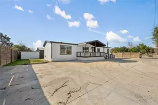 624 S Old Stagecoach Rd, Kyle, TX 78640 - Photo 4