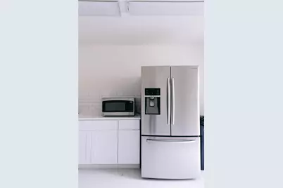 111 East Street, Hutto, TX 78634 - Photo 26