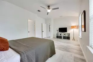 1900 Scofield Ridge Pkwy, Austin, TX 78727 - Photo 16