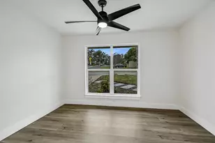 2704 Loyola Ln, Austin, TX 78723 - Photo 14