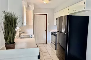 6803 Esther Dr, Austin, TX 78752 - Photo 4