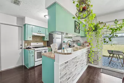 1106 Chesapeake Drive, Austin, TX 78758 - Photo 4