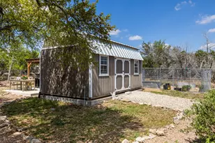 933 Beauchamp Rd, Dripping Springs, TX 78620 - Photo 38