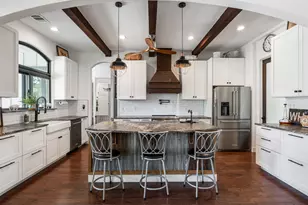 933 Beauchamp Rd, Dripping Springs, TX 78620 - Photo 10