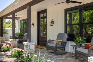 933 Beauchamp Rd, Dripping Springs, TX 78620 - Photo 4