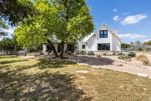 933 Beauchamp Rd, Dripping Springs, TX 78620 - Photo 1