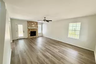 8400 Spring Valley Dr, Austin, TX 78736 - Photo 14