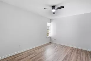 8400 Spring Valley Dr, Austin, TX 78736 - Photo 18