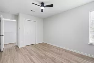 8400 Spring Valley Dr, Austin, TX 78736 - Photo 10