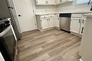 8400 Spring Valley Dr, Austin, TX 78736 - Photo 6