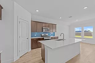 127 Union Pacific Dr, Cedar Creek, TX 78612 - Photo 10
